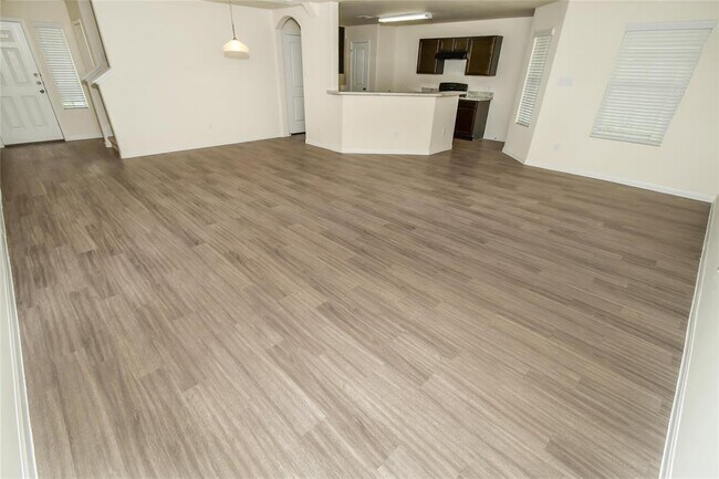 Building Photo - 918 Hidden Cove Ct