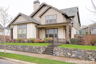 Building Photo - 16381 NW Rossetta St