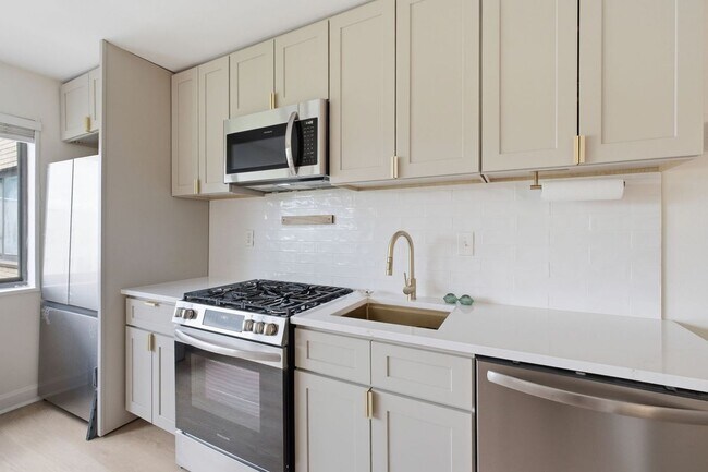 Foto del edificio - 3701 Connecticut Ave NW