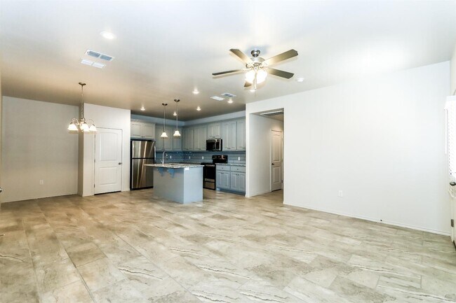 Building Photo - 6905 67th St