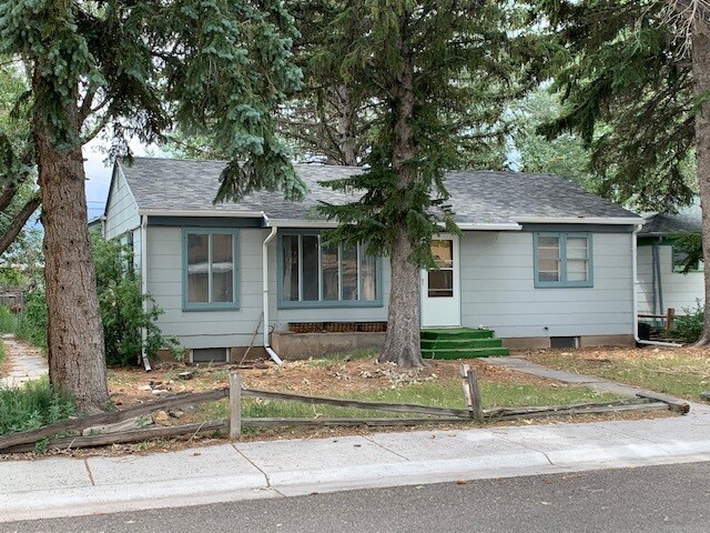 Primary Photo - 1528 Ord St