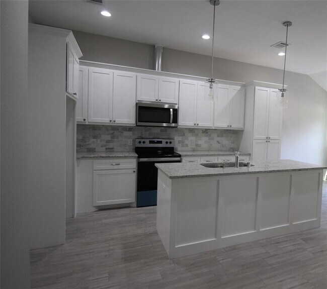 Foto del edificio - 3425 Mt Pleasant St
