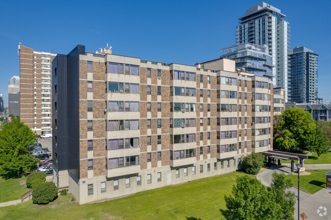 Photo du bâtiment - George C. King Tower