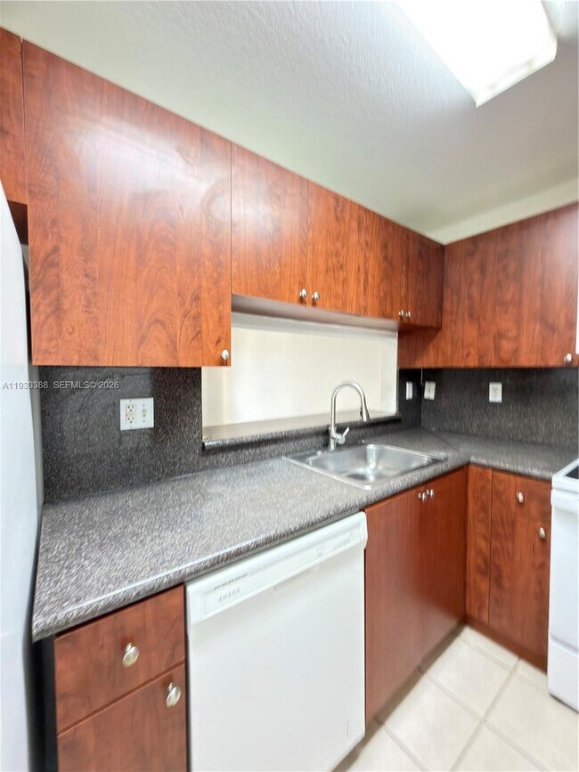 Foto del edificio - 2216 NW 135th Terrace