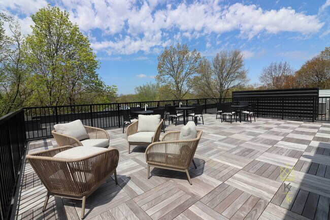 Foto del edificio - 136 Babcock St