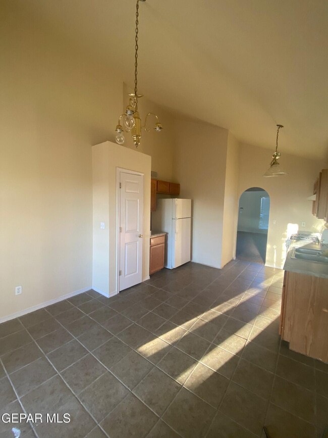 Building Photo - 745 Paseo Sereno Dr