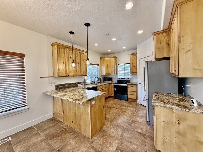 Building Photo - 6577 W Valhalla Cir