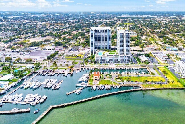 Foto del edificio - 220 Lake Shore Dr