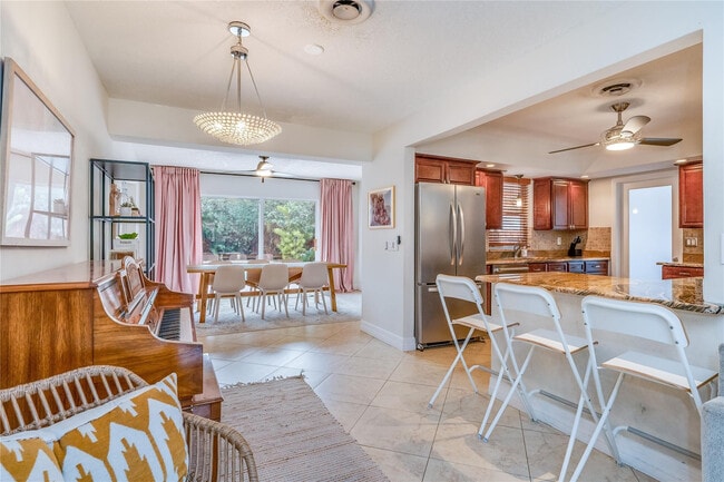 Foto del edificio - 1512 E Hawthorne Cir