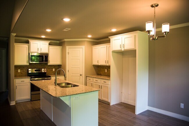 Foto del edificio - Beautiful Home in Bentonville