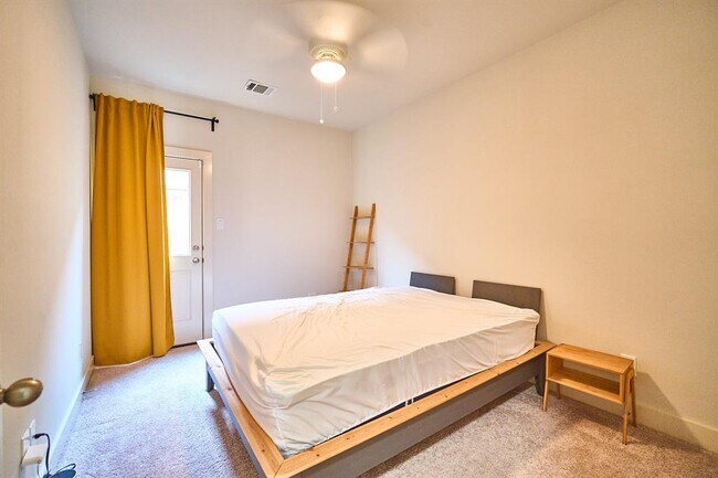 Foto del edificio - 3628 Griggs Rd