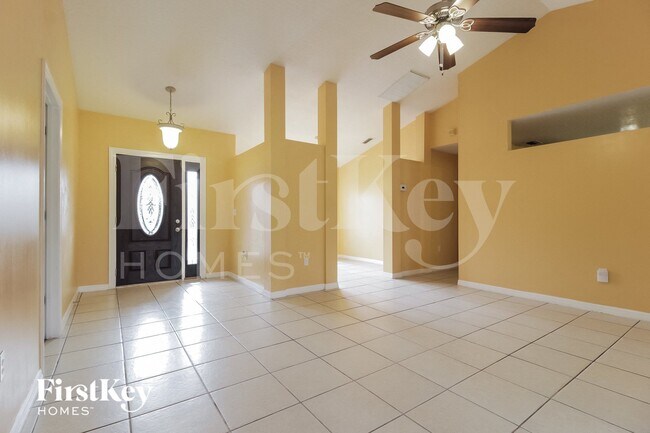 Foto del edificio - 471 Firestone St NE