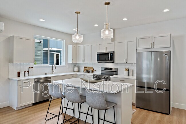 Foto del edificio - 4142B 3rd Ave NW