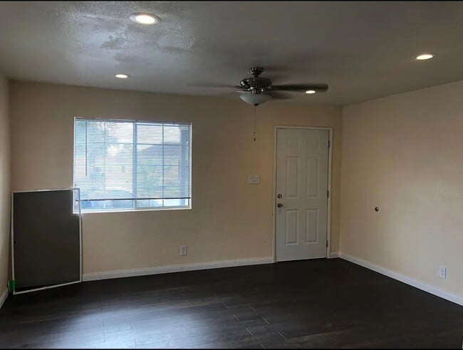 Foto del edificio - Coming Soon!