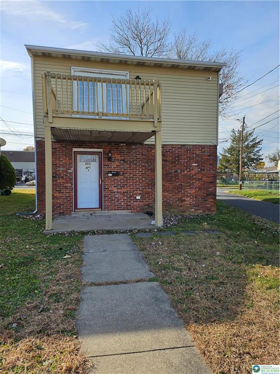 Building Photo - 825 N Ulster St