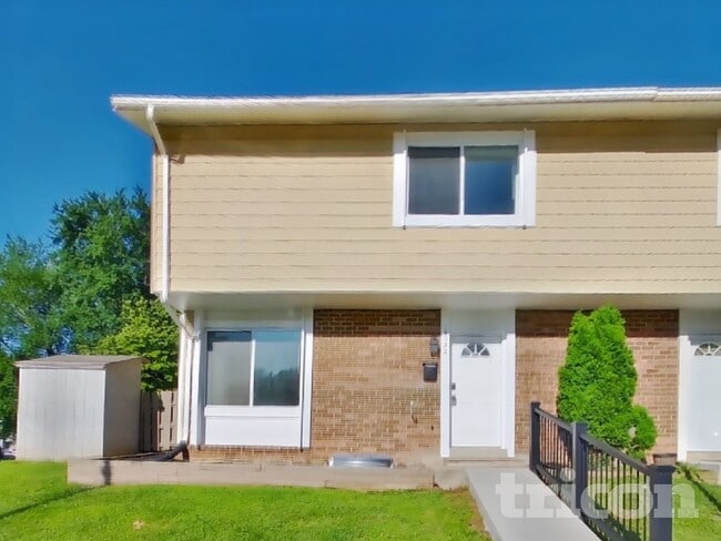 Building Photo - 13032 Thyme Ct