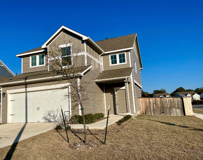 Building Photo - 100 Red Buckeye Loop