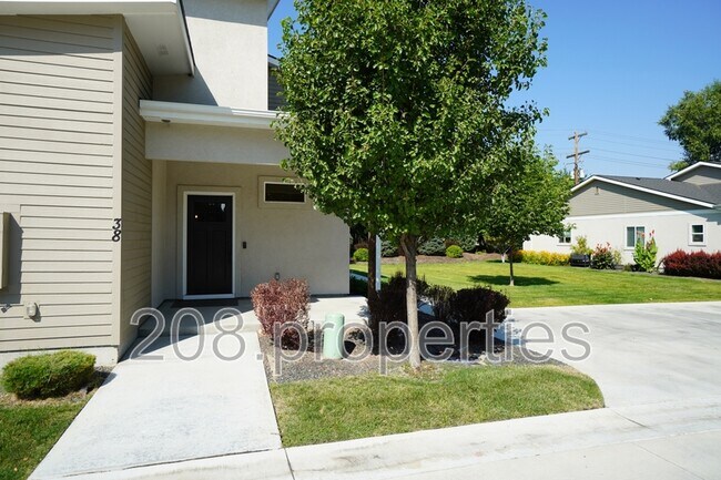 Foto del edificio - 38 E Ranch Dr