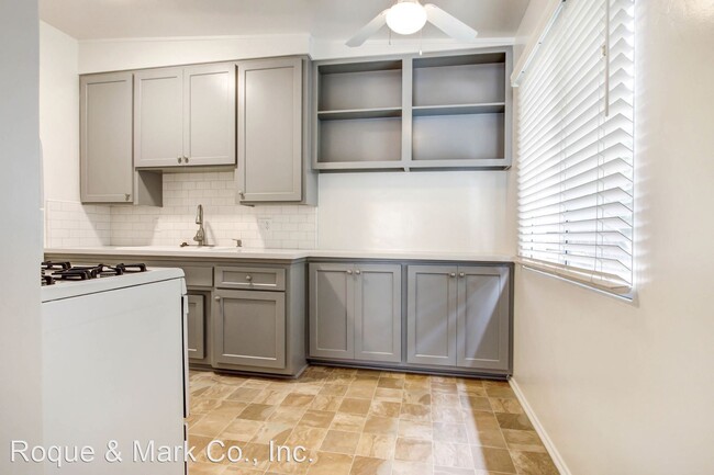 Building Photo - 2 br, 1 bath Apartment - 419 Raymond Avenu...