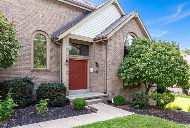 Foto del edificio - 2501 Birchwood Ct