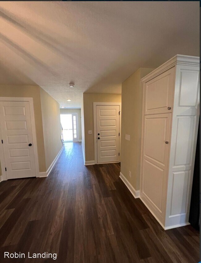 Building Photo - 3 br, 2.5 bath House - 138 Downsbury Road