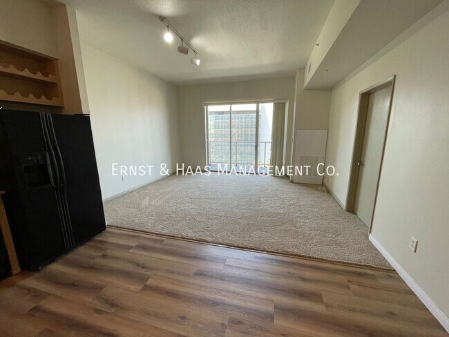 Foto del edificio - 488 E Ocean Blvd