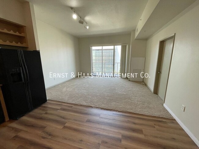 Building Photo - 488 E Ocean Blvd