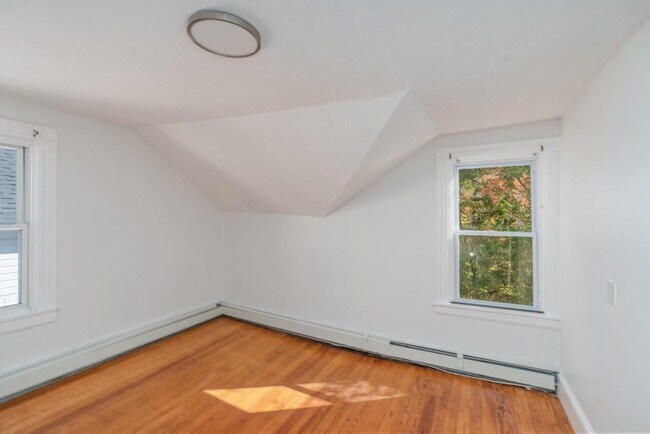 Building Photo - 14 Winthrop Ave