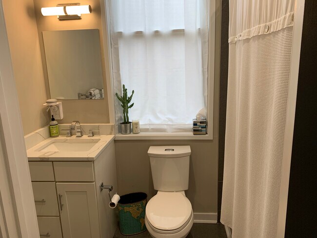 Foto del edificio - 1353 Randolph St NW