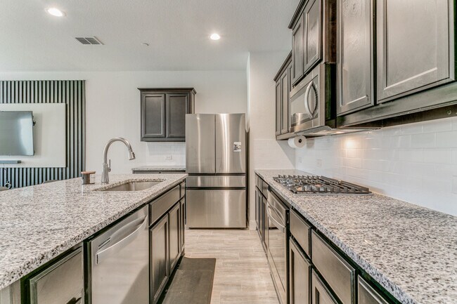 Foto del edificio - 5528 Kilmer Dr