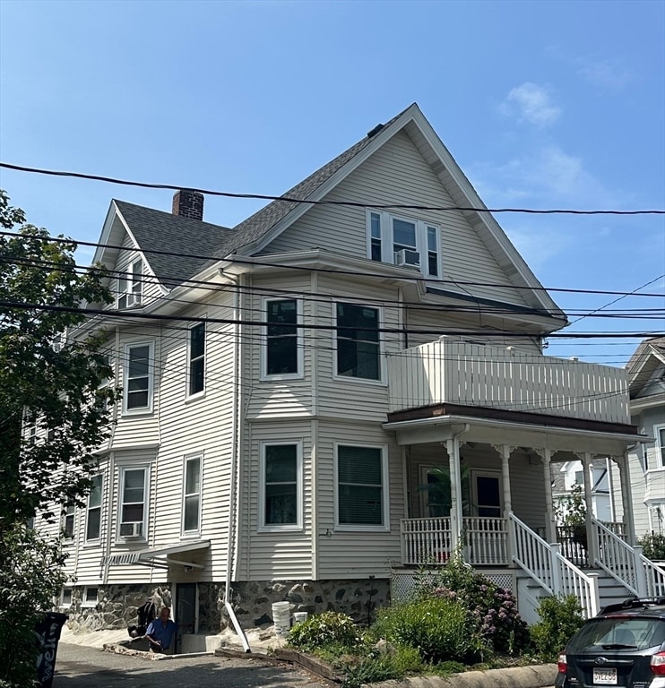 Primary Photo - 22 Wellington St