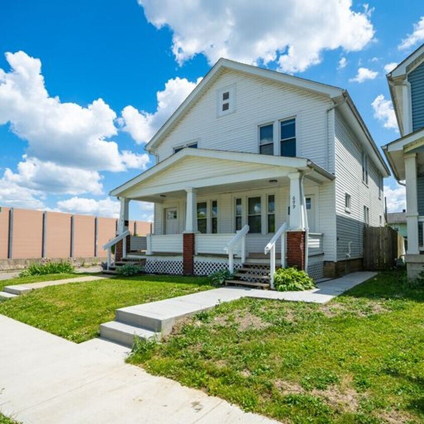 Foto principal - 699-701-701 E 4th Ave