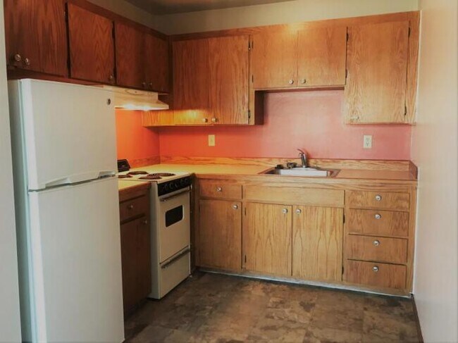 Building Photo - 1 bedroom in Seattle WA 98105