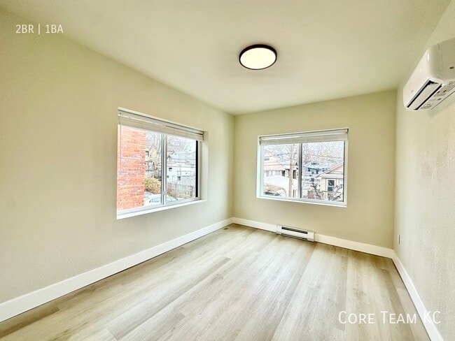 Foto del edificio - 4337 Mercier St