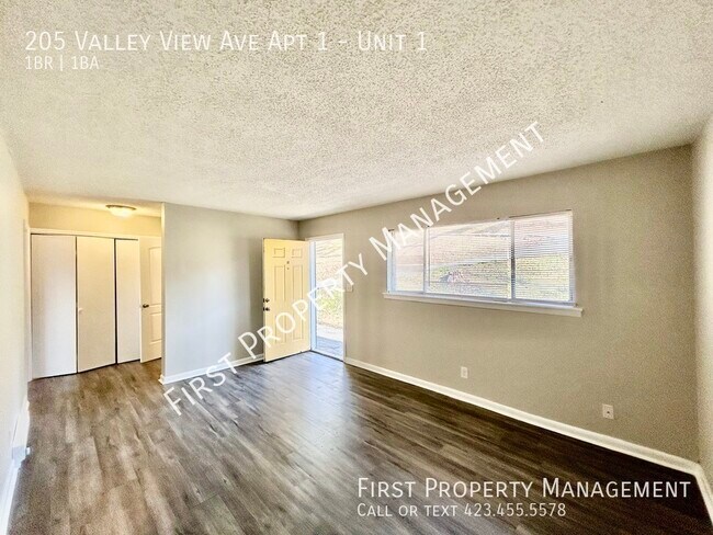 Foto del edificio - Red Bank 1Bed/1Bath Apt! Laundry Hook-Ups!