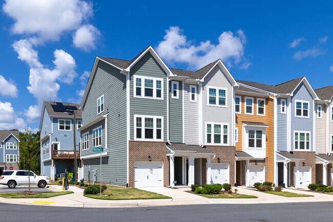 Photo - 3001 Worthy Wy Townhome