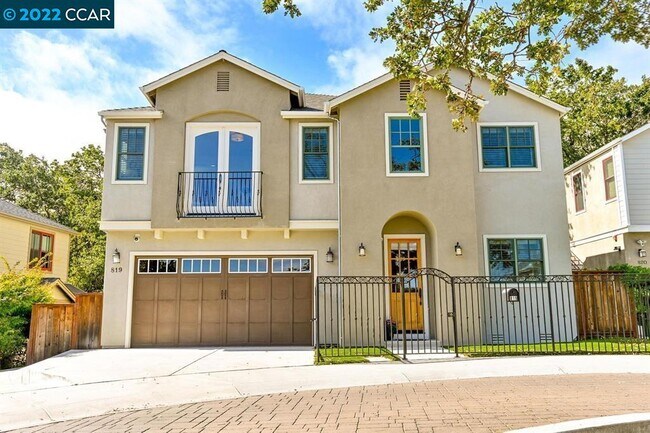 Foto del edificio - 819 Paseo Roble Ct