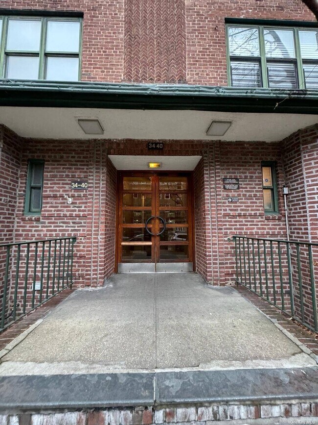 Foto del edificio - 34-40-40 79th St