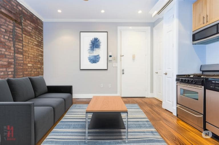 Foto principal - 47 1/2 1st Street (2nd & 1st Ave), #5R