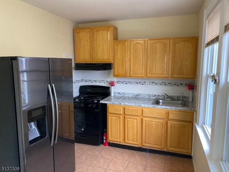 Foto principal - 269 Columbia Ave