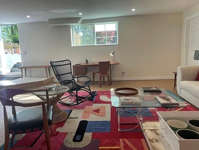 Foto del edificio - 2511 Clairmont Rd