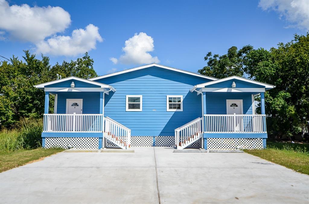 Primary Photo - 239 Broadhurst Dr