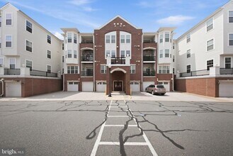 Building Photo - 9202 Charleston Dr