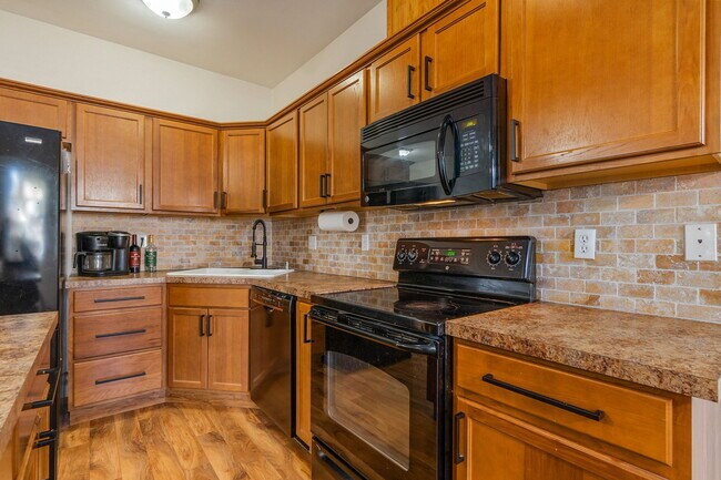 Foto del edificio - 5231 66th Ave SE