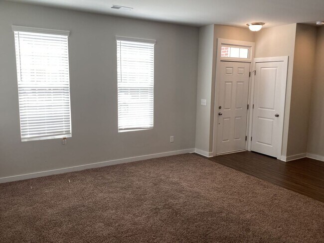 Building Photo - Beautiful Brick 3 Story, 3 Bedroom Townhom...
