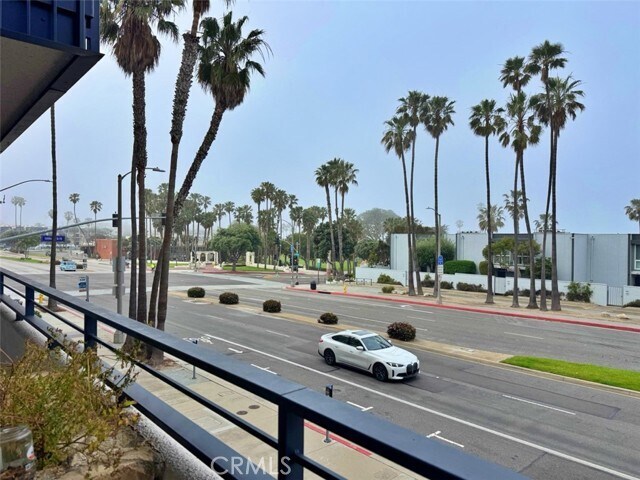 Foto del edificio - 230 S Catalina Ave