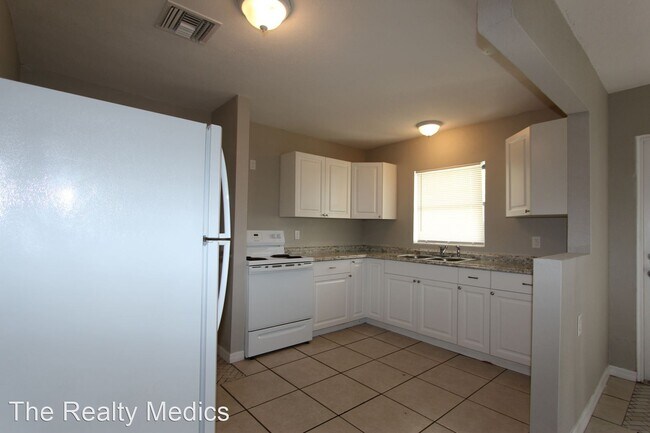 Foto del edificio - 3 br, 2 bath House - 2826 Sanka Dr