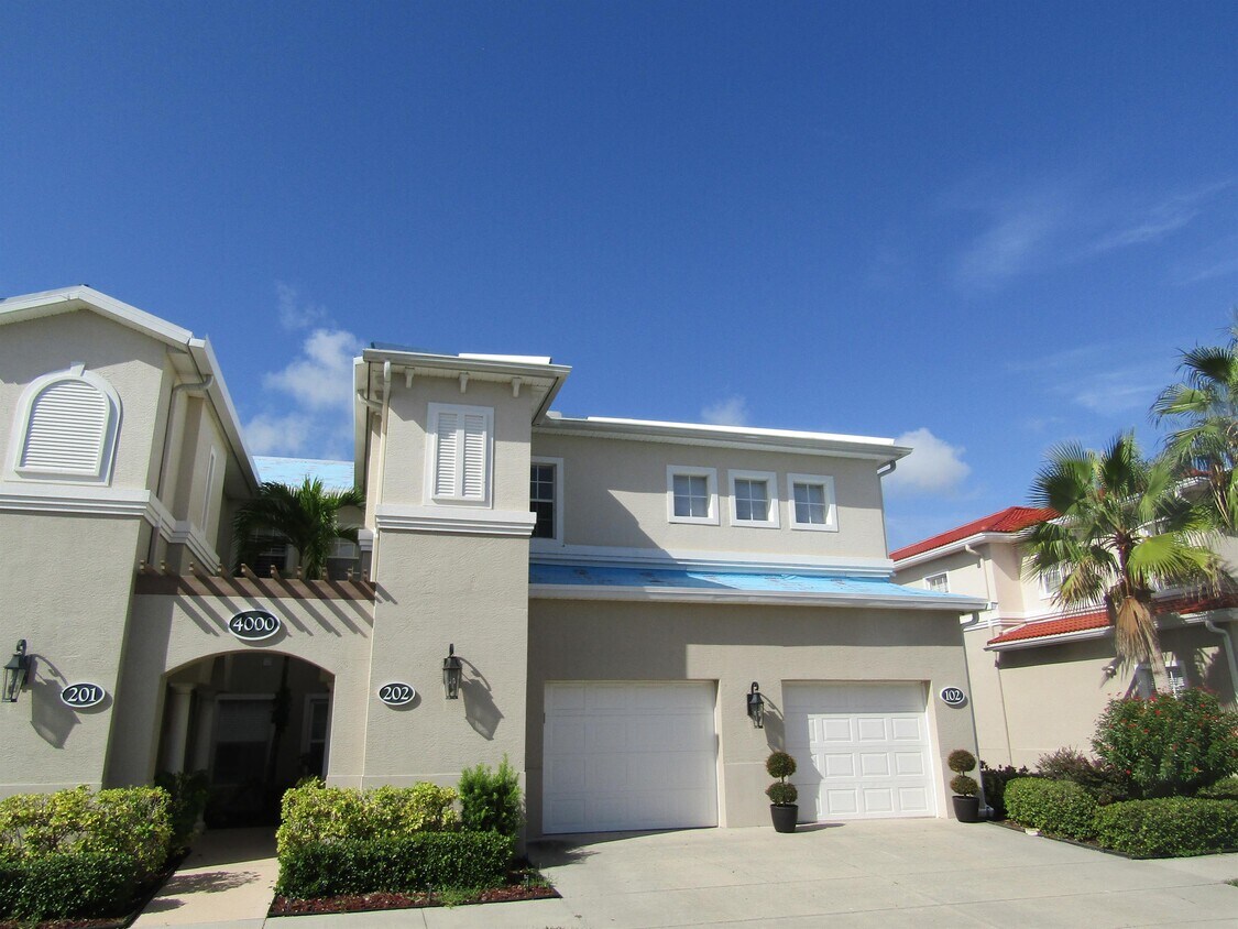 Foto principal - 4000 Ibis Way