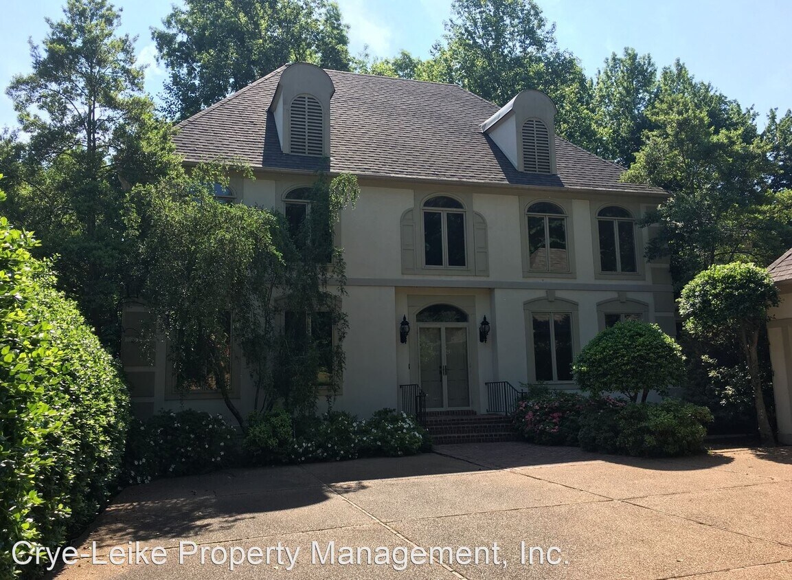 Primary Photo - 4 br, 3.5 bath House - 320 N River Oaks