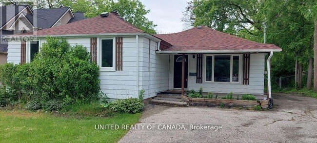 Photo du bâtiment - 126 Weldrick Rd W